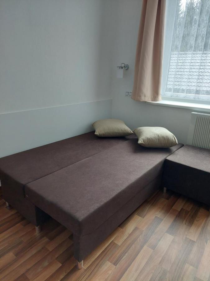 Kopretina Apartment Cerne Udoli Luaran gambar