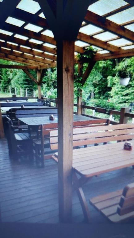 Kopretina Apartment Cerne Udoli Luaran gambar
