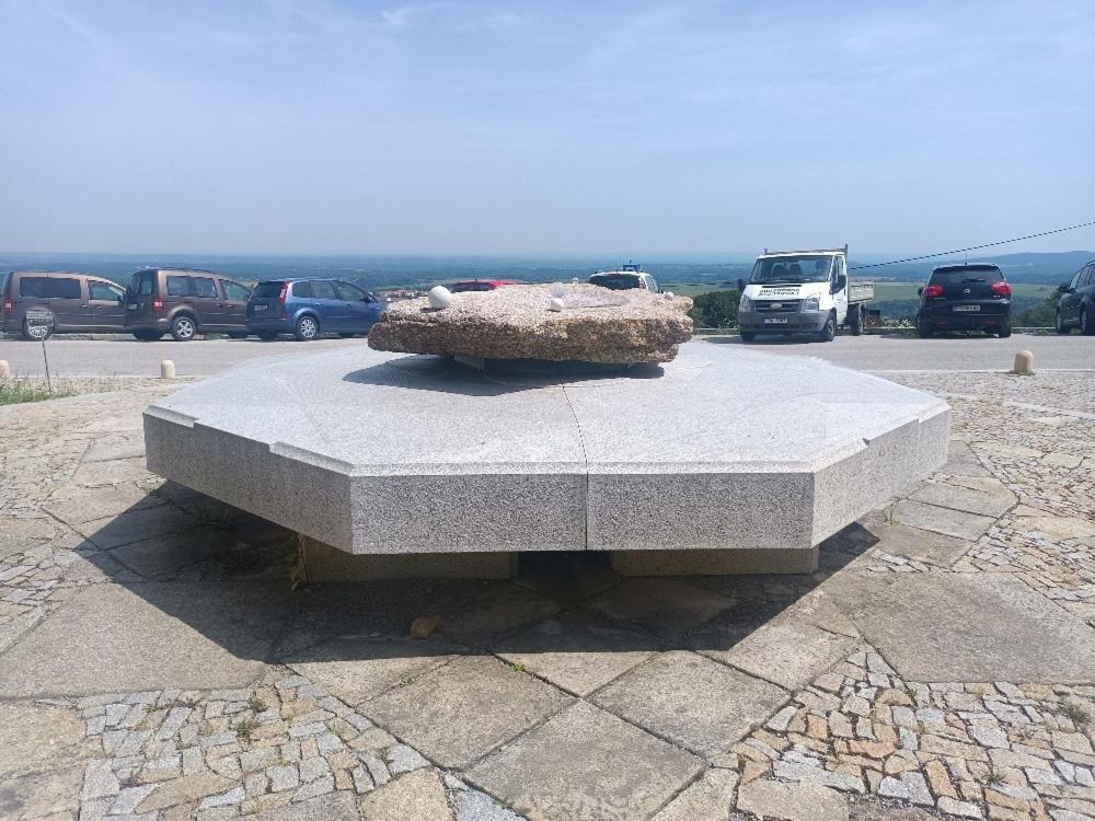Kopretina Apartment Cerne Udoli Luaran gambar